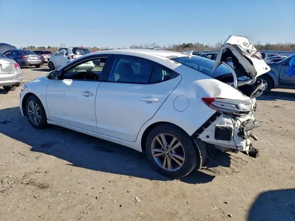 5NPD84LF0HH060439 2017 HYUNDAI ELANTRA - Image 2