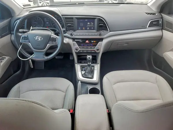 5NPD84LF0HH060439 2017 HYUNDAI ELANTRA - Image 8