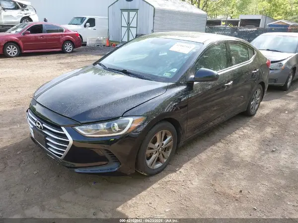 5NPD84LF0HH061056 2017 HYUNDAI ELANTRA - Image 2