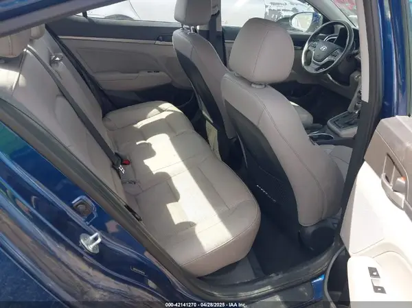 5NPD84LF0HH061400 2017 HYUNDAI ELANTRA - Image 8