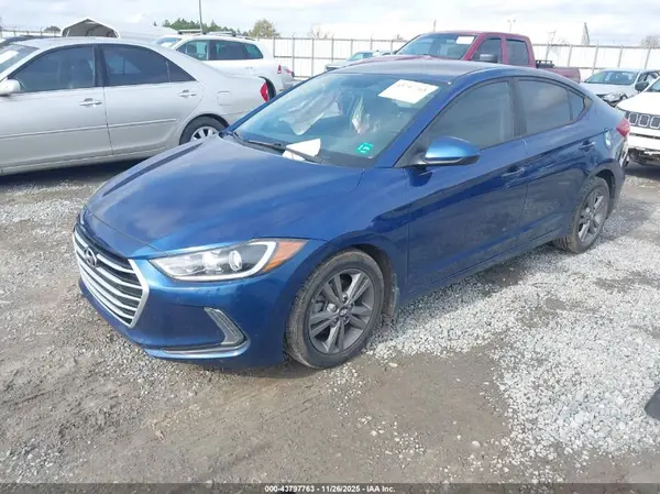 5NPD84LF0HH062742 2017 HYUNDAI ELANTRA - Image 2