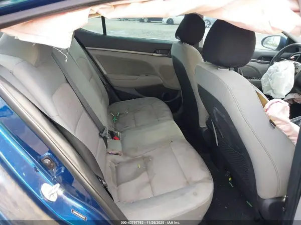 5NPD84LF0HH062742 2017 HYUNDAI ELANTRA - Image 8