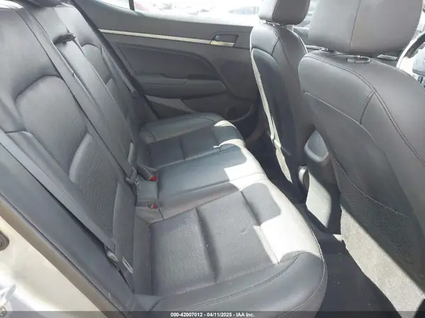 5NPD84LF0HH064572 2017 HYUNDAI ELANTRA - Image 8