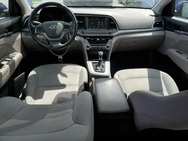 5NPD84LF0HH065673 2017 HYUNDAI ELANTRA - Image 8