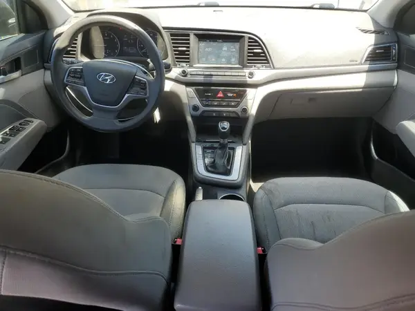 5NPD84LF0HH066242 2017 HYUNDAI ELANTRA - Image 8