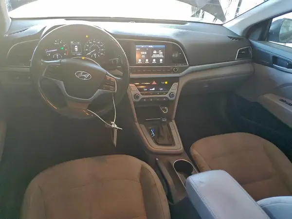 5NPD84LF0HH068900 2017 HYUNDAI ELANTRA - Image 8