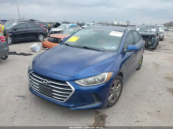 5NPD84LF0HH069481 2017 HYUNDAI ELANTRA - Image 2
