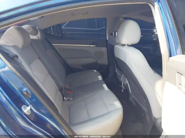 5NPD84LF0HH070775 2017 HYUNDAI ELANTRA - Image 8