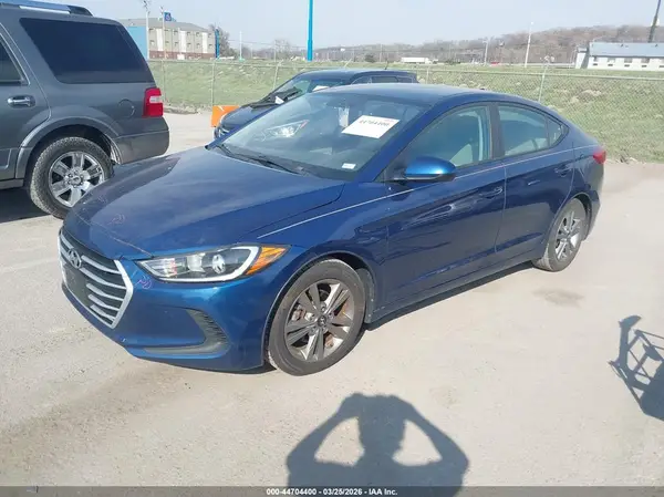 5NPD84LF0HH072283 2017 HYUNDAI ELANTRA - Image 2