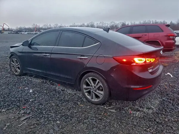 5NPD84LF0HH073322 2017 HYUNDAI ELANTRA - Image 2