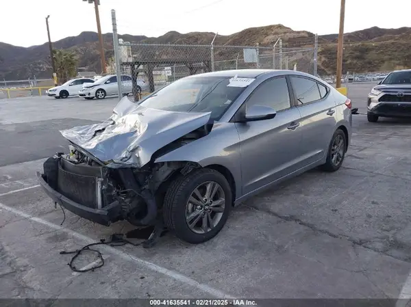 5NPD84LF0HH074728 2017 HYUNDAI ELANTRA - Image 2