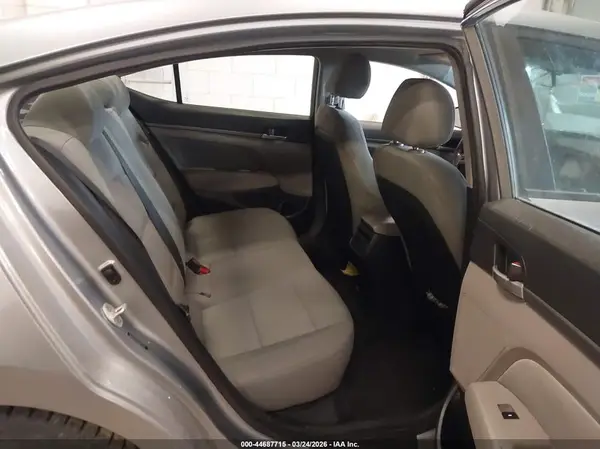 5NPD84LF0HH075023 2017 HYUNDAI ELANTRA - Image 8