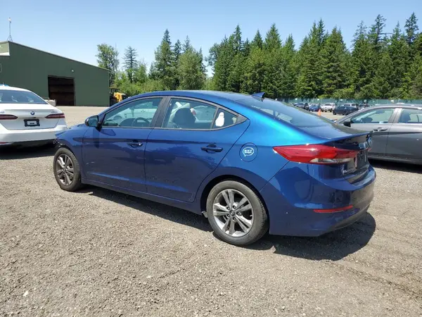 5NPD84LF0HH075166 2017 HYUNDAI ELANTRA - Image 2