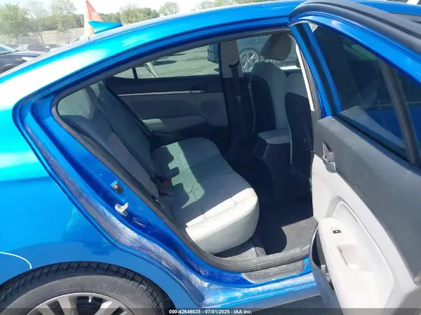 5NPD84LF0HH078455 2017 HYUNDAI ELANTRA - Image 8