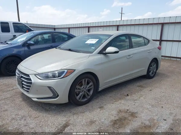 5NPD84LF0HH078942 2017 HYUNDAI ELANTRA - Image 2