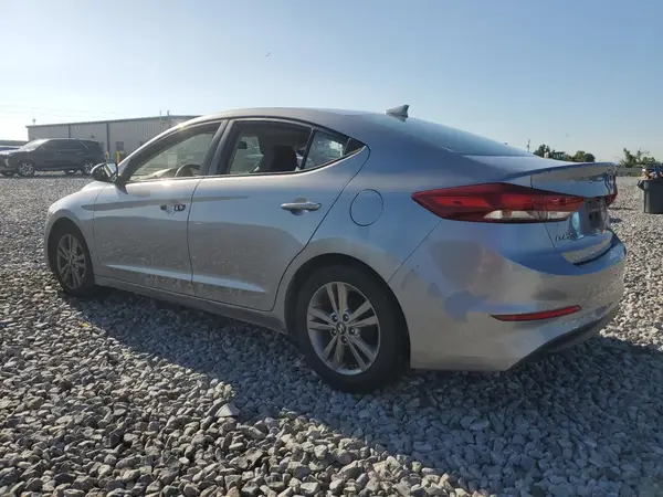 5NPD84LF0HH080030 2017 HYUNDAI ELANTRA - Image 2