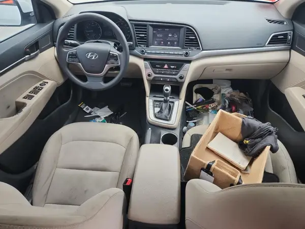 5NPD84LF0HH080643 2017 HYUNDAI ELANTRA - Image 8