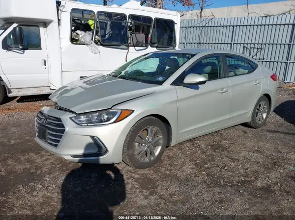 5NPD84LF0HH084465 2017 HYUNDAI ELANTRA - Image 2