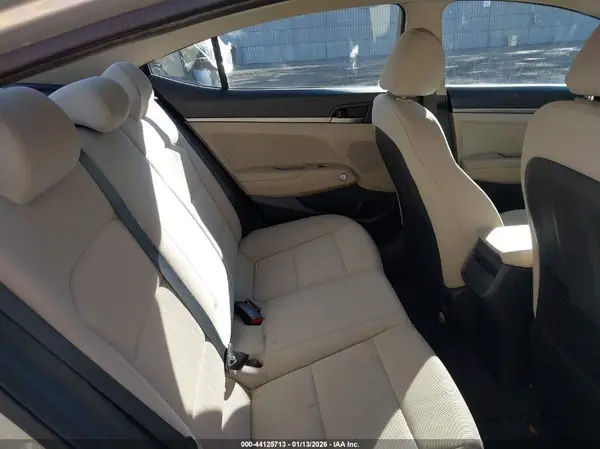 5NPD84LF0HH084465 2017 HYUNDAI ELANTRA - Image 8