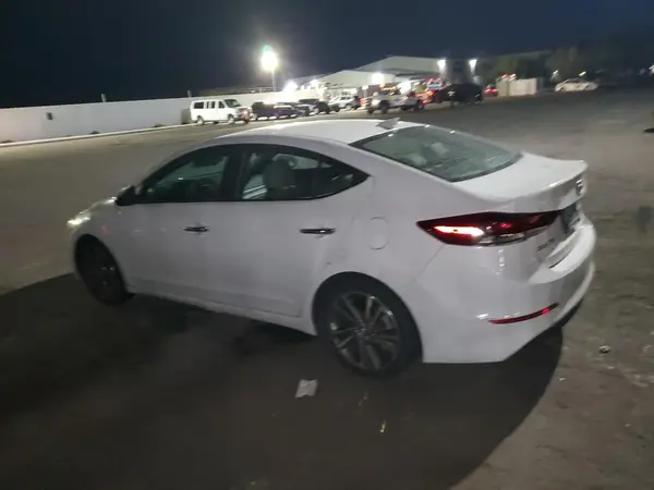 5NPD84LF0HH088418 2017 HYUNDAI ELANTRA - Image 2
