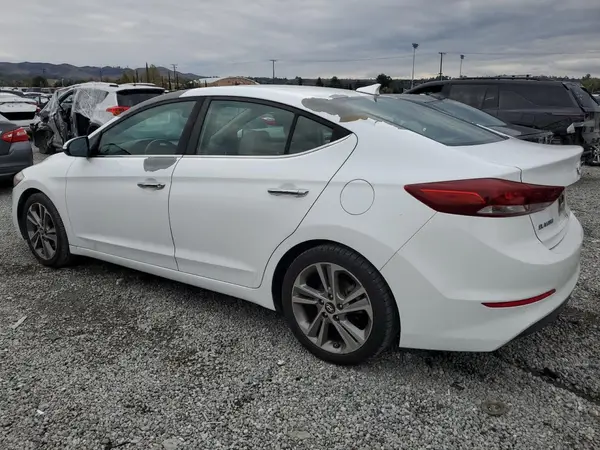 5NPD84LF0HH093246 2017 HYUNDAI ELANTRA - Image 2