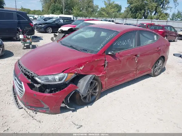 5NPD84LF0HH104052 2017 HYUNDAI ELANTRA - Image 2