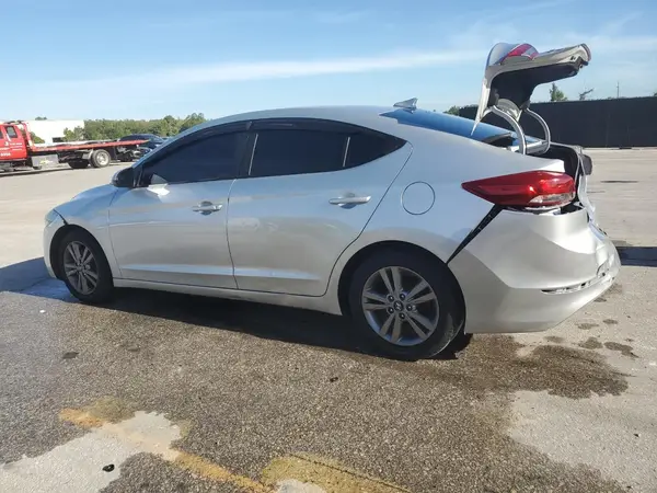 5NPD84LF0HH106030 2017 HYUNDAI ELANTRA - Image 2