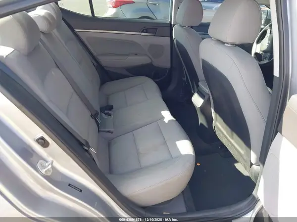 5NPD84LF0HH128089 2017 HYUNDAI ELANTRA - Image 8