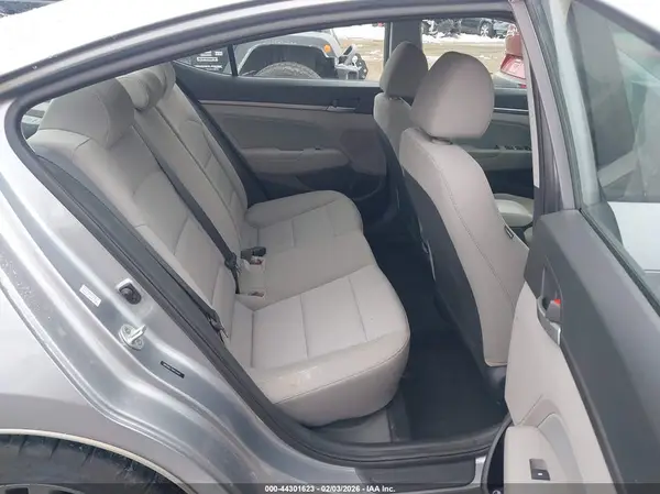 5NPD84LF0HH131641 2017 HYUNDAI ELANTRA - Image 8