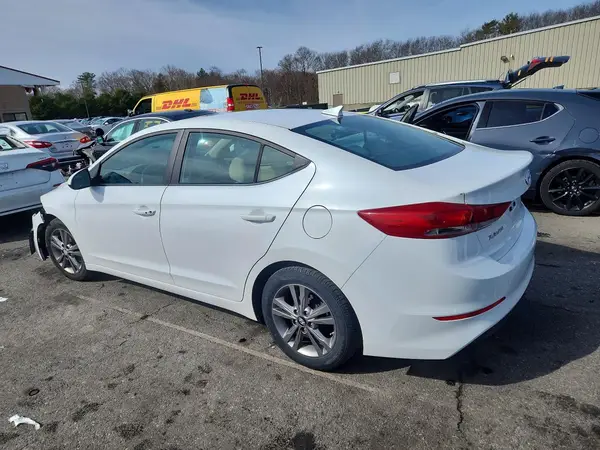 5NPD84LF0HH133258 2017 HYUNDAI ELANTRA - Image 2