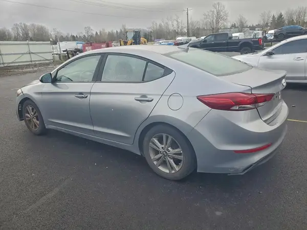 5NPD84LF0HH138413 2017 HYUNDAI ELANTRA - Image 2