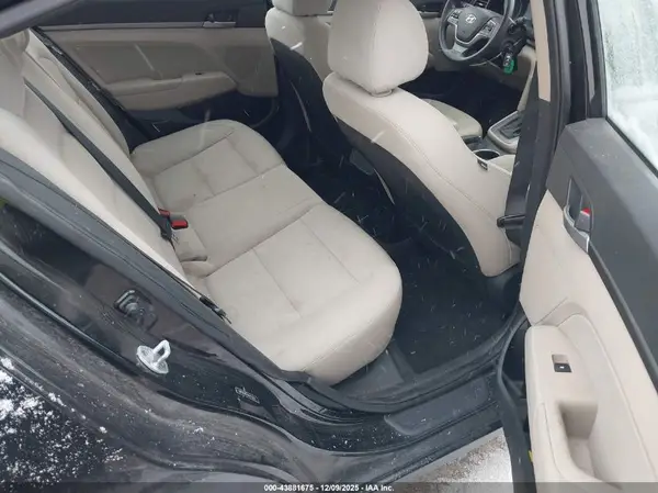 5NPD84LF0HH139304 2017 HYUNDAI ELANTRA - Image 8