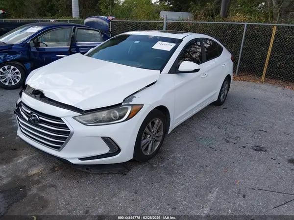 5NPD84LF0HH142977 2017 HYUNDAI ELANTRA - Image 2