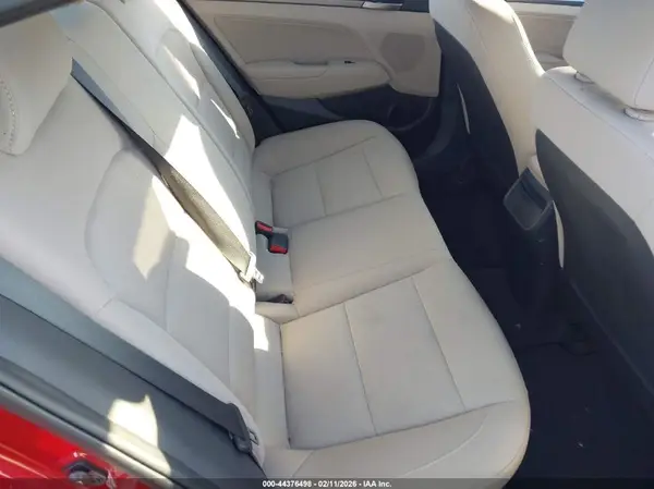 5NPD84LF0HH143031 2017 HYUNDAI ELANTRA - Image 8