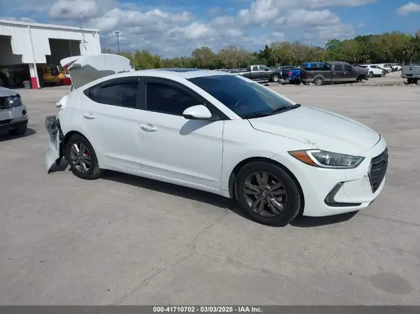 5NPD84LF0HH146429 2017 HYUNDAI ELANTRA - Image 1