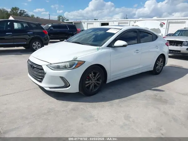 5NPD84LF0HH146429 2017 HYUNDAI ELANTRA - Image 2