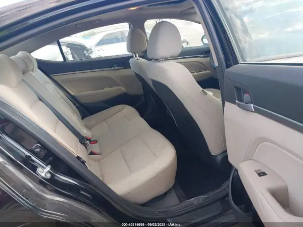 5NPD84LF0HH147015 2017 HYUNDAI ELANTRA - Image 8