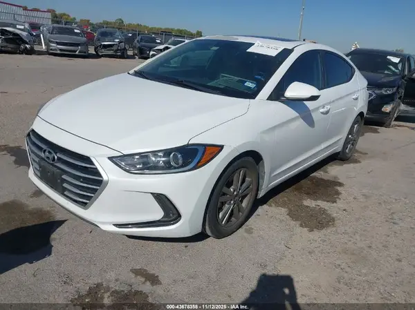 5NPD84LF0HH153607 2017 HYUNDAI ELANTRA - Image 2