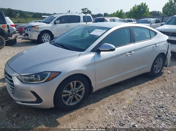 5NPD84LF0HH156698 2017 HYUNDAI ELANTRA - Image 2