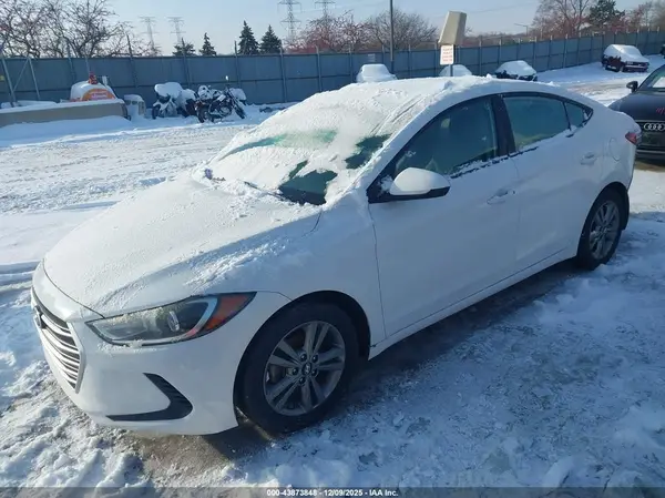 5NPD84LF0HH156846 2017 HYUNDAI ELANTRA - Image 2
