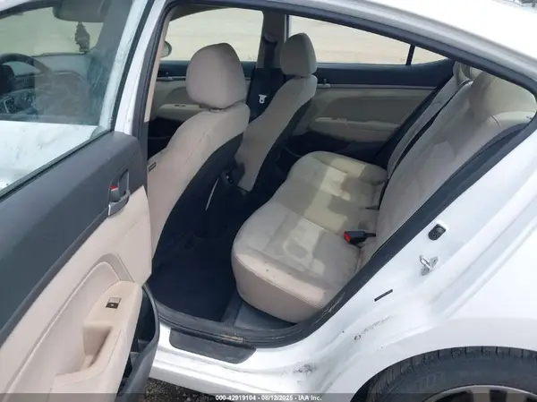 5NPD84LF0HH157415 2017 HYUNDAI ELANTRA - Image 8