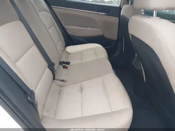 5NPD84LF0HH161884 2017 HYUNDAI ELANTRA - Image 8