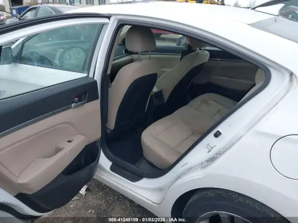 5NPD84LF0HH163649 2017 HYUNDAI ELANTRA - Image 8