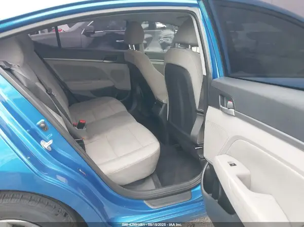 5NPD84LF0HH167748 2017 HYUNDAI ELANTRA - Image 8
