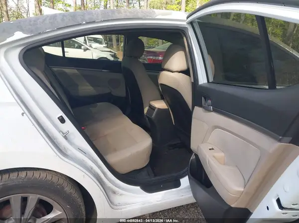 5NPD84LF0HH174151 2017 HYUNDAI ELANTRA - Image 8