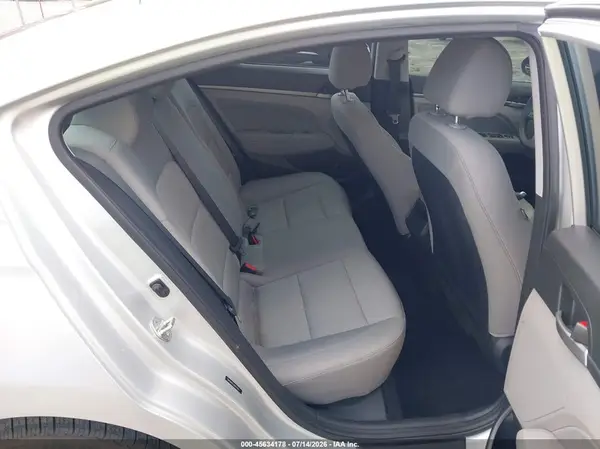 5NPD84LF0HH175011 2017 HYUNDAI ELANTRA - Image 8