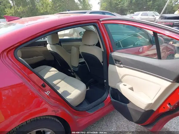 5NPD84LF0HH175090 2017 HYUNDAI ELANTRA - Image 8