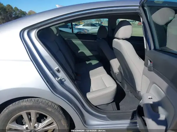 5NPD84LF0HH177857 2017 HYUNDAI ELANTRA - Image 8