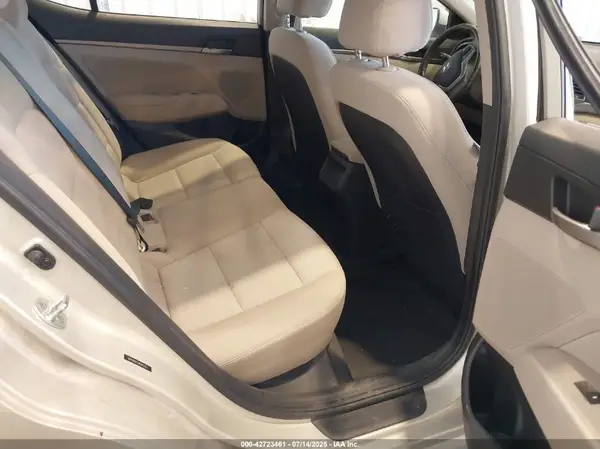 5NPD84LF0HH182217 2017 HYUNDAI ELANTRA - Image 8