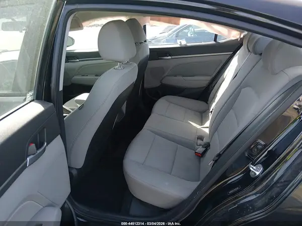 5NPD84LF0HH183366 2017 HYUNDAI ELANTRA - Image 8
